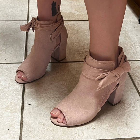 By Karine Pink Heels 🎀 - Picture 3 of 4